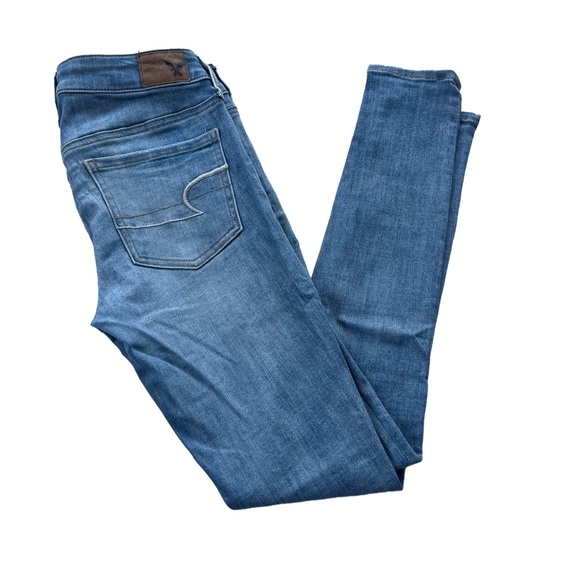 American Eagle Women’s Size 4 Regular Light Wash Super Super Stretch Jeggings - Picture 3 of 15